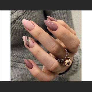 Shop Nails nằm trong Harrisdale shopping centre đang cần bán