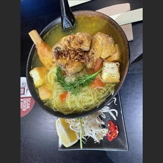 Sang nhà hàng Việt mới set up lại ngay trung tâm Marrickville
