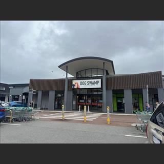 Cần sang nhượng shop tại khu shopping Dog Swamp income tốt