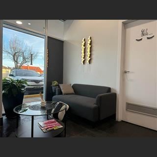 Phòng beauty nằm trong salon tóc ở Adelaide cần cho thuê