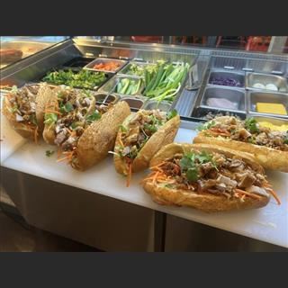 Shop bánh mì, phở, cafe vùng East cách Spring Vale 12' cần sang