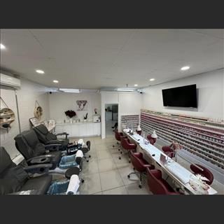 Sang shop nail cách Cabramatta 10' lái xe có lượng khách ổn định
