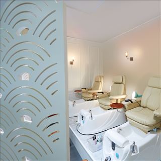 Shop nail ở Brisbane còn trống 1 phòng cần cho thuê kinh doanh