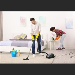  Cần tìm một nam sinh viên để gia nhập đội office cleaners 