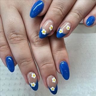 Shop nail vùng Rowville cần tuyển thợ - lương cao