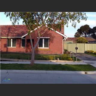 Nhà cho thuê 3 phòng ngủ, 2 phòng tắm vùng Braybrook 3019