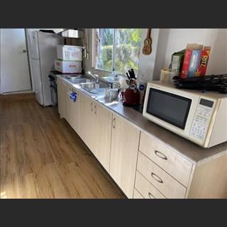 Bungalow 2 phòng ngủ cho thuê gần chợ Preston, tram 86