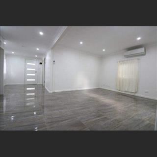 Granny flat 2 phòng gạch sạch sẽ ở Mt Pritchard cho thuê