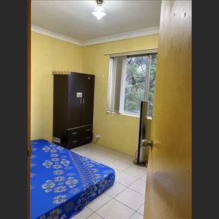 Nhà dư phòng cho share chỉ một bước qua chợ Cabramatta