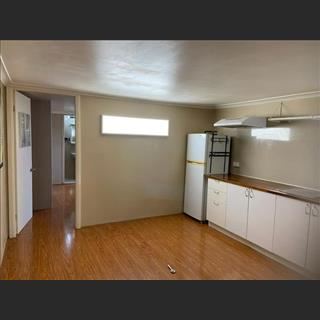 Granny flat vùng Picnic Point có lối đi riêng cho thuê