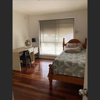 Nhà còn dư 1 phòng cho thuê ở vị trí thuận tiện vùng St Albans