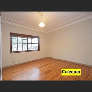 Phòng double gần trung tâm thương mại Woolworths cho thuê 